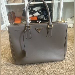 Prada saffiano bag